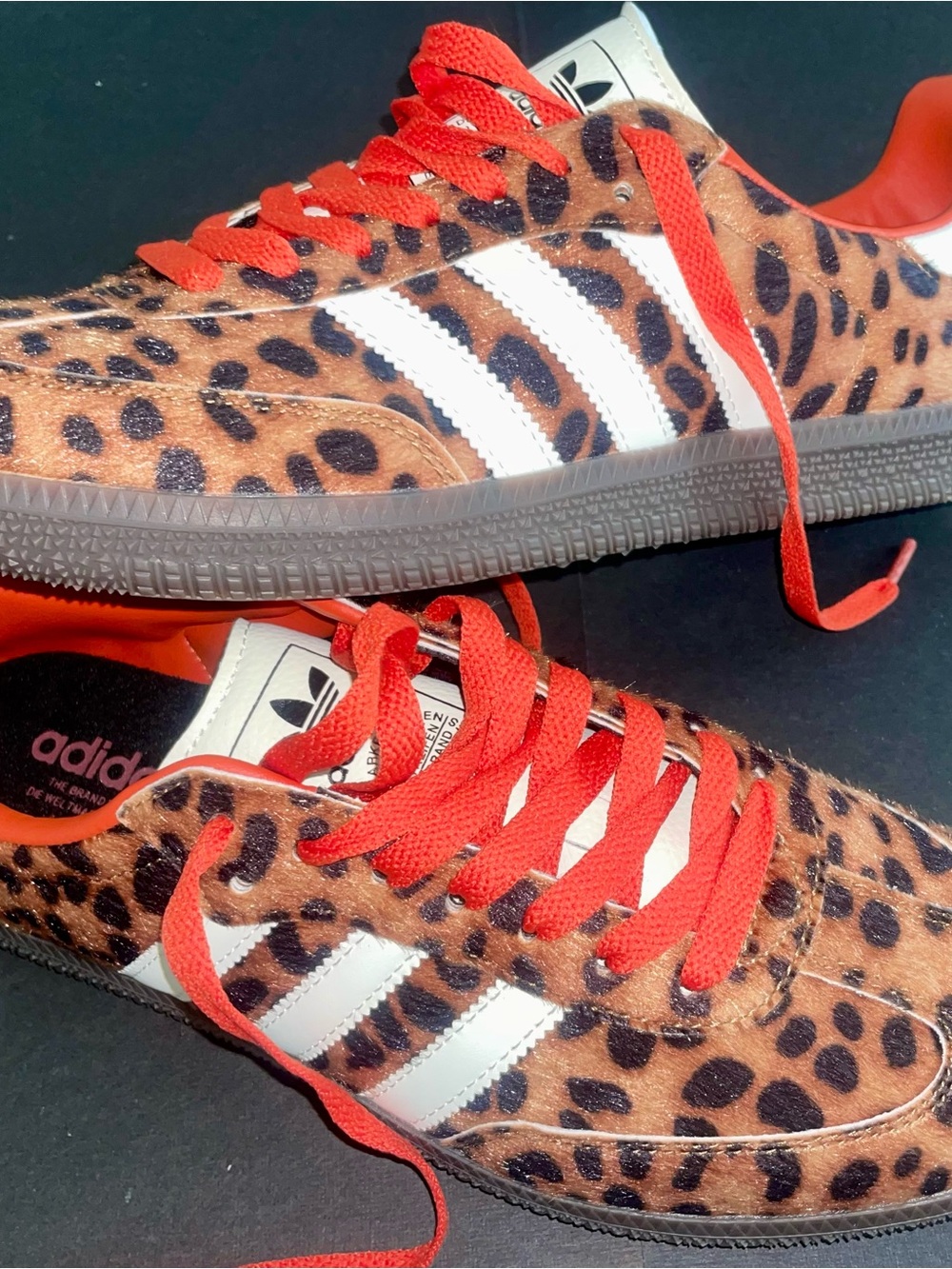 NIB Adidas Sneakers in Red & Leopard
Women’s-9 Men’s-7.5 - Picture 6 of 9